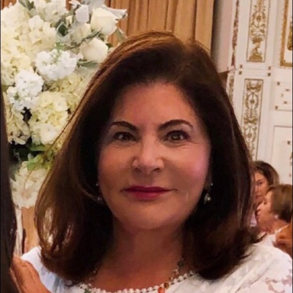 Meet your Posher, Angela